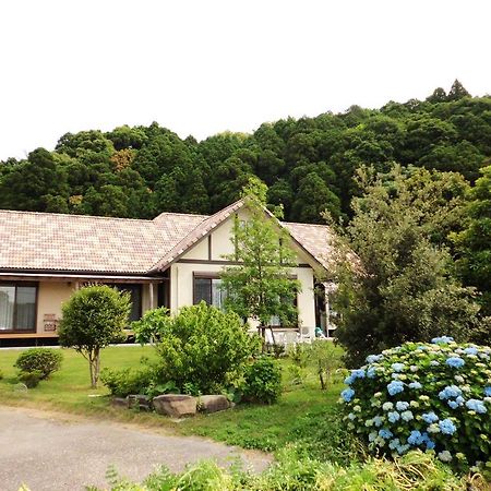 Hotel Minshuku Hoshi No Sumika Shibushi Esterno foto