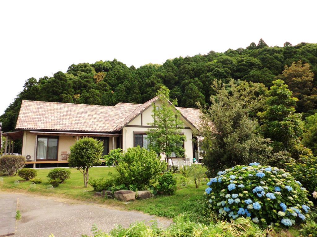 Hotel Minshuku Hoshi No Sumika Shibushi Esterno foto