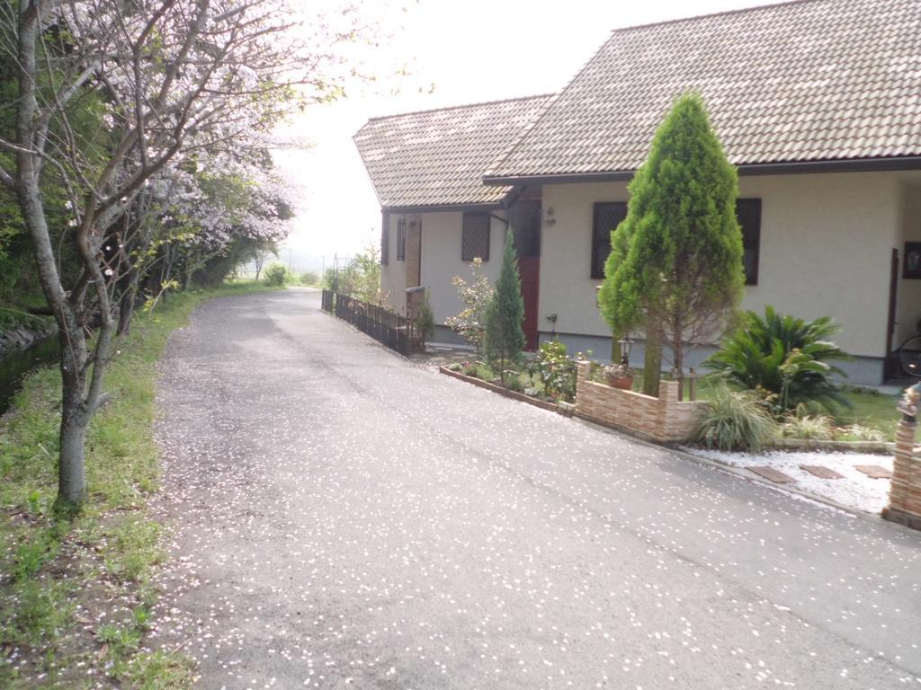 Hotel Minshuku Hoshi No Sumika Shibushi Esterno foto